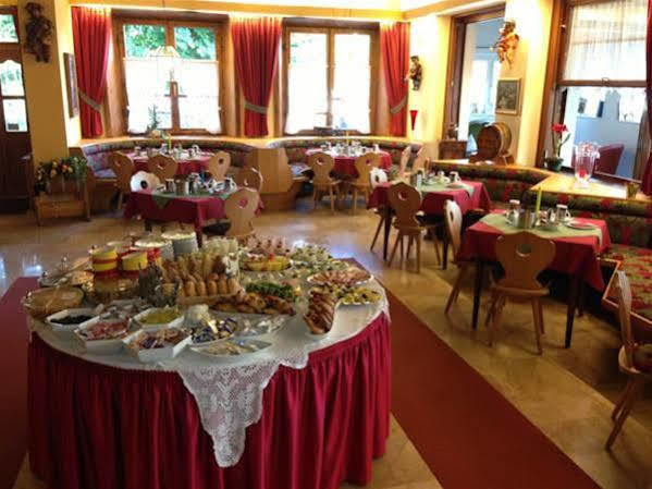 Hotel Waltraud Garni Kochel am See Extérieur photo
